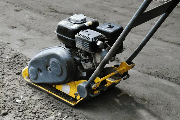 Vibračné dosky a zhutňovacia technika